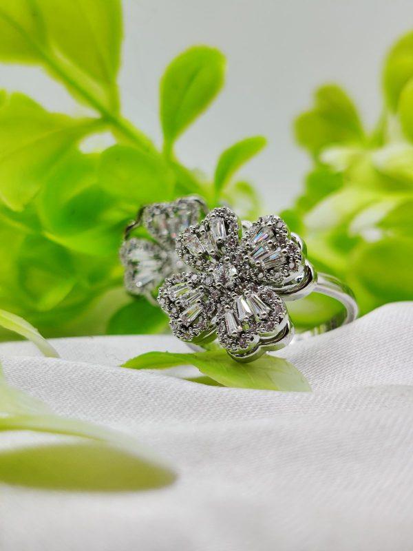 Dazzling Movable Floral Blossom Adjustable Rings - Brand Boost HUB